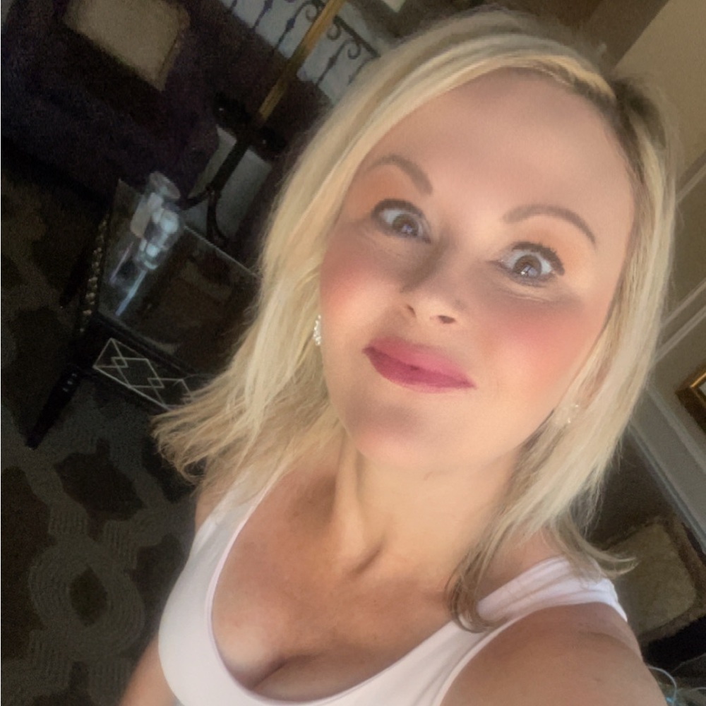Meet your Posher, Kristin